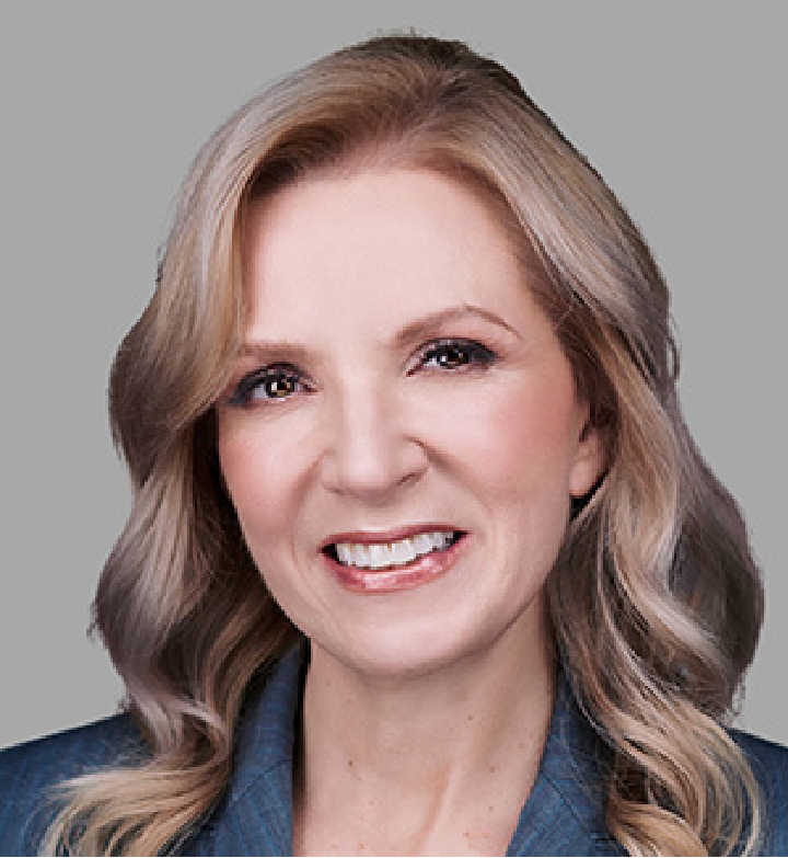 2025 headshots_Lynn